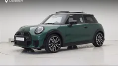 Gebruikt 2024 Mini John Cooper Works Hatchback | € 38.795 (Eerlijke prijs)
