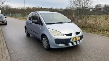 Blauw Gebruikt 2007 Mitsubishi Colt Hatchback | € 2.250 (Eerlijke prijs)