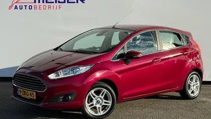 Occasion Ford Fiesta Titanium 101 PK (74 kW) 2015 Rood Hatchback