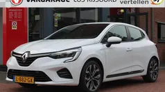 Wit Gebruikt 2021 Renault Clio V Intens Hatchback | € 15.785 (Super prijs)