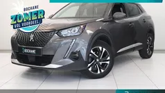 Grijs Gebruikt 2021 Peugeot 2008 Allure SUV | € 18.035 (Eerlijke prijs)