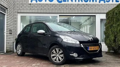 Occasion 2013 Peugeot 208 Allure Hatchback | € 3.499 (Goede deal)