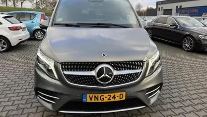 Gebruikt 2021 Mercedes V300 Avantgarde Edition MPV | € 38.499 (Eerlijke prijs)