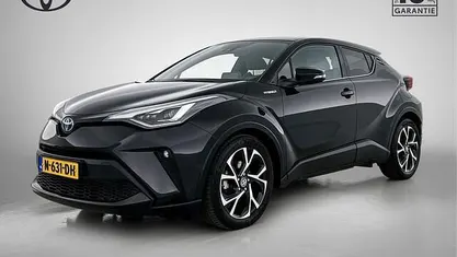 Zwart Gebruikt 2021 Toyota C-HR Style SUV | € 24.945 (Eerlijke prijs)