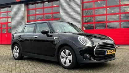 Zwart Occasion 2021 Mini One Clubman Stationwagen | € 9.950 (Super prijs)