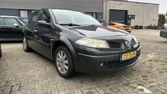 Grijs Gebruikt 2007 Renault Mégane II Business Hatchback | € 1.100 (Goede deal)