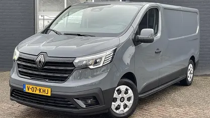 Occasion Renault Trafic 131 PK (96 kW) 2024 Stadsgrijs kpw MPV