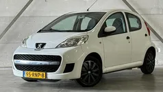 Wit Gebruikt 2011 Peugeot 107 Hatchback | € 2.495 (Goede deal)