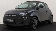 Zwart, metallic lak Gebruikt 2022 Fiat 500C Icon Cabriolet | € 20.925 (Eerlijke prijs)