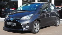 Grijs Gebruikt 2016 Toyota Yaris Trend Hatchback | € 12.750 (Goede deal)