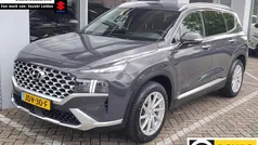 Grijs Gebruikt 2023 Hyundai Santa Fe Premium SUV | € 42.945 (Eerlijke prijs)