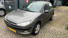 Gebruikt 2000 Peugeot 206 | € 595 (Goede deal)