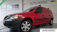 Rood Gebruikt 2010 Dacia Logan Sedan | € 1.999 (Eerlijke prijs)