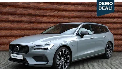 Occasion 2025 Volvo V60 Core Stationwagen | € 48.950 (Eerlijke prijs)