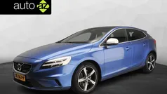 Blauw Gebruikt 2019 Volvo V40 Stationwagen | € 20.900 (Eerlijke prijs)