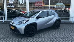 Gebruikt 2022 Toyota Aygo Play Hatchback | € 16.950 (Eerlijke prijs)