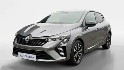 Grijs Occasion 2025 Renault Clio V Techno Hatchback | € 20.935 (Eerlijke prijs)