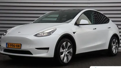 Wit Gebruikt 2023 Tesla Model Y RWD SUV | € 35.395 (Eerlijke prijs)