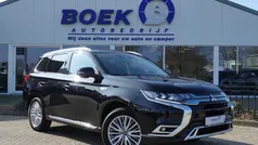 Gebruikt 2020 Mitsubishi Outlander P-HEV Intense SUV | € 26.790 (Eerlijke prijs)