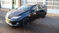 Grijs Gebruikt 2015 Toyota Auris Touring Sports Stationwagen | € 9.750 (Goede deal)