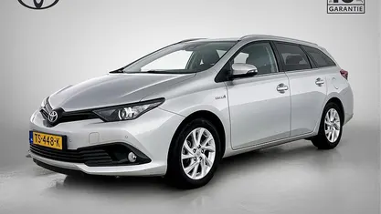 Occasion 2018 Toyota Auris Hybrid Plus Stationwagen | € 19.700 (Eerlijke prijs)