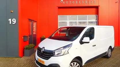 Occasion 2018 Renault Trafic MPV | € 11.450 (Super prijs)