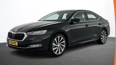 Zwart Gebruikt 2021 Skoda Octavia Business Line Hatchback | € 18.490 (Eerlijke prijs)