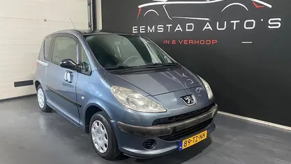 Occasion 2007 Peugeot 1007 MPV | € 1.675 (Eerlijke prijs)