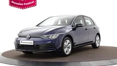 Gebruikt 2023 VW Golf VIII Life Hatchback | € 25.740 (Eerlijke prijs)