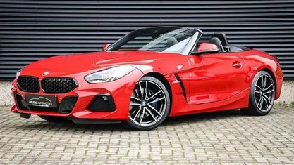 Rood (metallic) Occasion 2019 BMW Z4 Executive Cabriolet | € 42.500 (Eerlijke prijs)