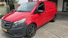 Rood Gebruikt 2015 Mercedes Vito MPV | € 8.995 (Super prijs)