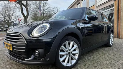 Zwart Gebruikt 2023 Mini Cooper Clubman Classic Stationwagen | € 25.900 (Goede deal)