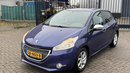 Gebruikt 2015 Peugeot 208 Style Hatchback | € 4.650 (Goede deal)
