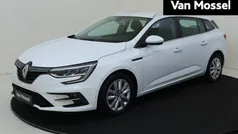 Wit Gebruikt 2021 Renault Mégane IV Business Stationwagen | € 19.435 (Eerlijke prijs)
