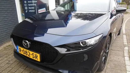 Blauw Occasion 2022 Mazda 3 Sportive Hatchback | € 26.950 (Eerlijke prijs)