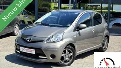 Gebruikt 2013 Toyota Aygo Hatchback | € 5.450 (Super prijs)