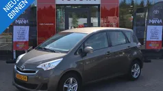 Bruin Gebruikt 2014 Toyota Verso-S MPV | € 10.700 (Goede deal)
