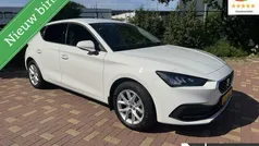 Wit Gebruikt 2024 Seat Leon Business Hatchback | € 27.440 (Eerlijke prijs)
