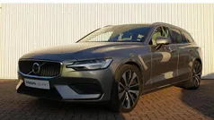 Grijs Gebruikt 2021 Volvo V60 Business Edition Stationwagen | € 26.950 (Goede deal)