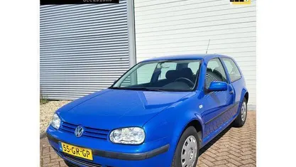 Occasion VW Golf IV Trendline 105 PK (77 kW) 2001 Blauw Hatchback