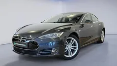 Grijs Gebruikt 2015 Tesla Model S Hatchback | € 17.944 (Eerlijke prijs)