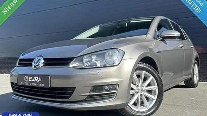 Occasion VW Golf VII LOUNGE 110 PK (80 kW) 2015 Beige Hatchback