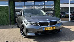 Grijs Gebruikt 2022 BMW 320 Sport Line Sedan | € 32.950 (Super prijs)