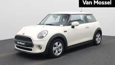 Wit Gebruikt 2020 Mini Cooper Hatchback | € 13.945 (Super prijs)