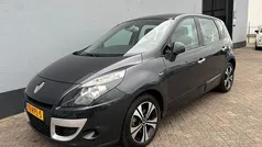 Grijs Gebruikt 2011 Renault Scénic III Bose Edition MPV | € 7.950 (Eerlijke prijs)