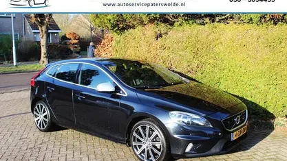 Zwart Occasion 2014 Volvo V40 Business Edition Hatchback | € 7.950 (Eerlijke prijs)