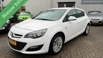 Occasion 2014 Opel Astra Design Edition Hatchback | € 4.390 (Eerlijke prijs)