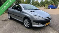 Grijs Gebruikt 2002 Peugeot 206 CC Cabriolet | € 1.250 (Eerlijke prijs)