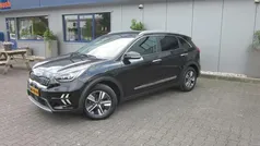 Zwart Gebruikt 2022 Kia Niro SUV | € 28.950 (Eerlijke prijs)
