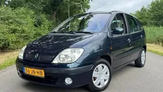 Groen Gebruikt 2002 Renault Scénic MPV | € 999 (Eerlijke prijs)